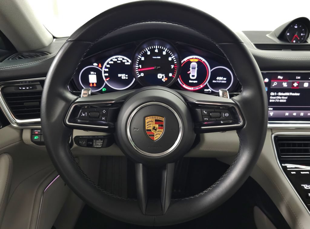 Used 2022 Porsche Panamera 4S AWD/4WD image 21