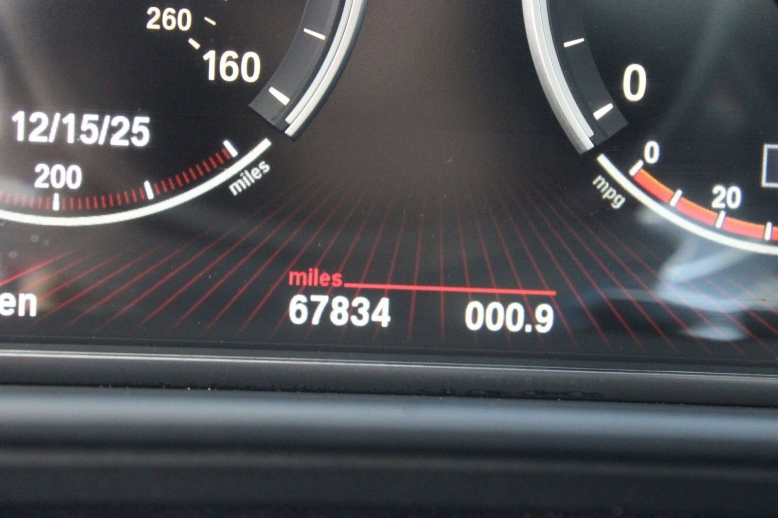 Used 2012 BMW 550i xDrive 550i xDrive image 18