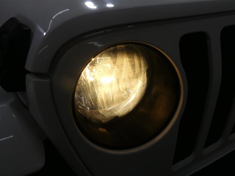 Used 2020 Jeep Wrangler Unlimited Sahara image 14