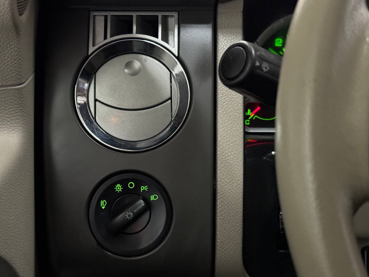 Used 2014 Ford Expedition XL RWD image 94