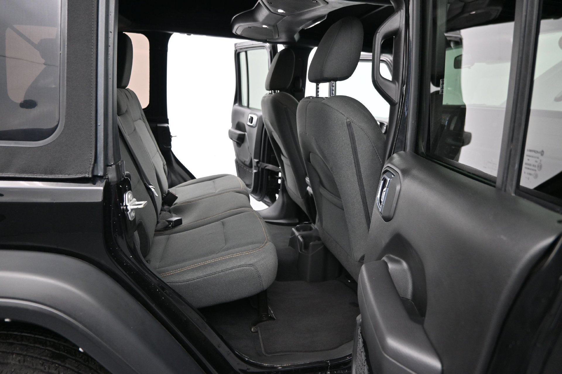 Used 2024 Jeep Wrangler Unlimited Sport AWD/4WD image 18