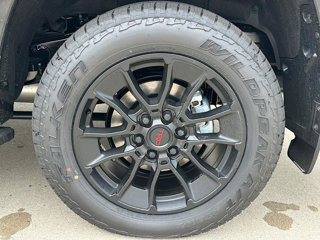 New 2026 Toyota Sequoia Platinum w/ TRD Off-Road Package AWD/4WD image 17