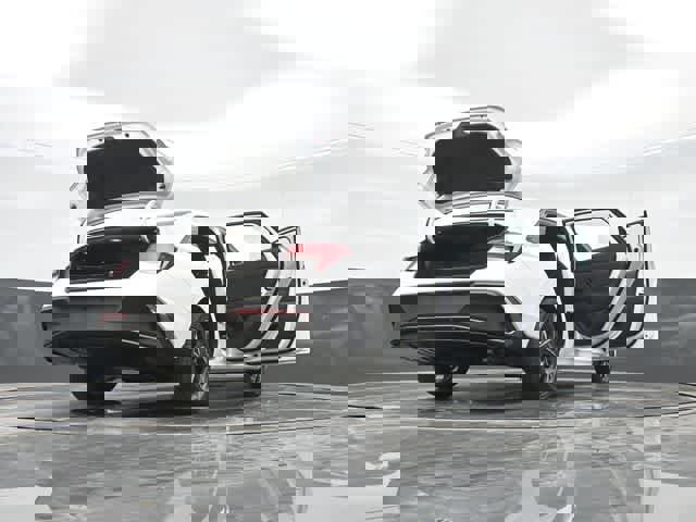 New 2025 Hyundai Elantra SEL image 44