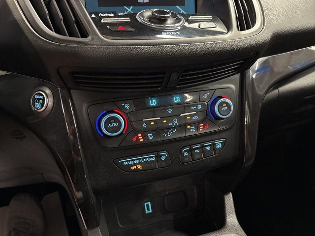 Used 2019 Ford Escape Titanium image 32