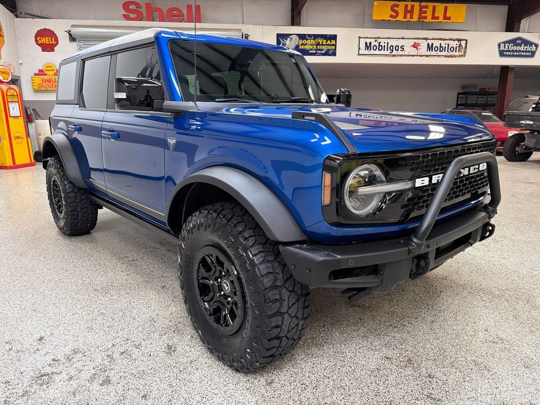 Used 2021 Ford Bronco First Edition AWD/4WD image 11