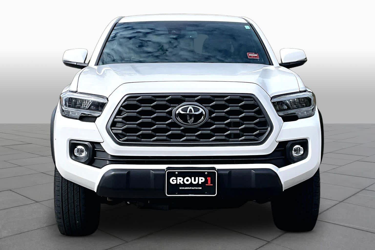 Used 2023 Toyota Tacoma TRD Off-Road AWD/4WD image 4