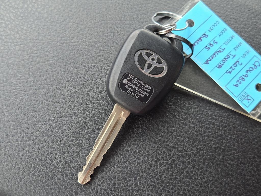 Used 2023 Toyota Tacoma SR5 image 30