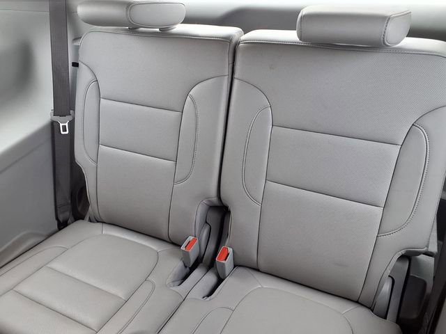 Used 2023 GMC Acadia SLT image 8