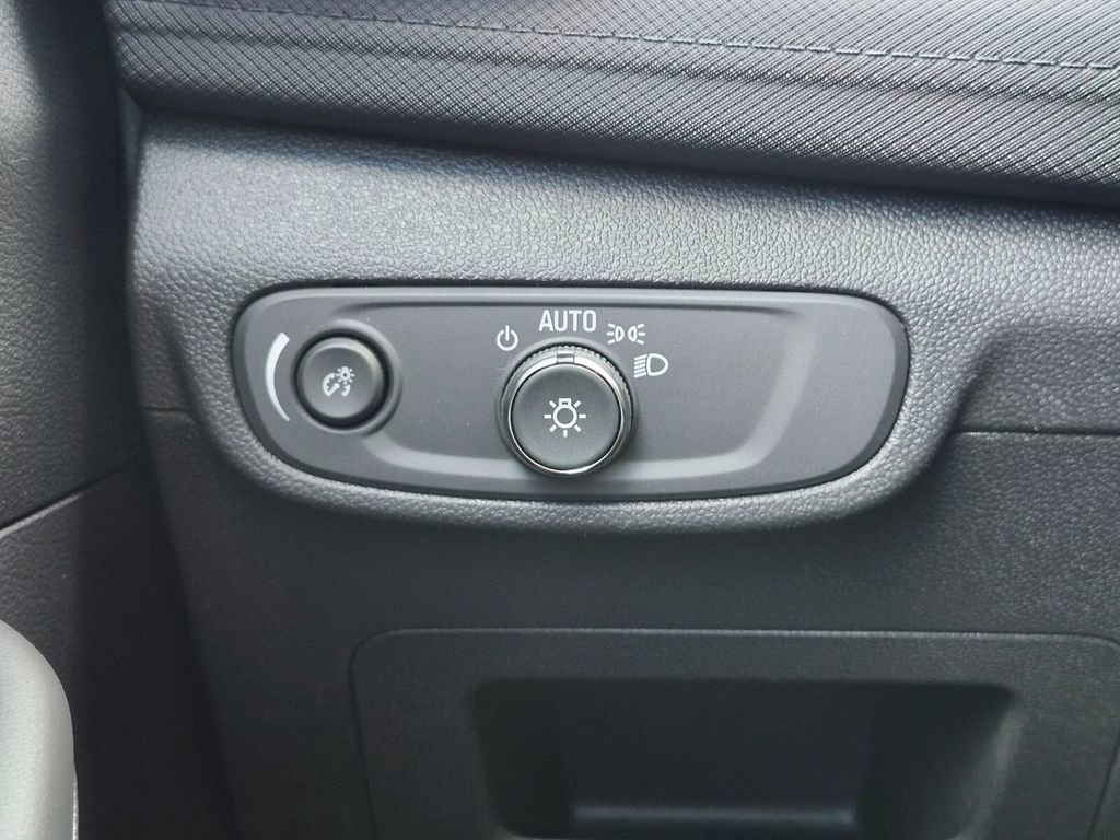 New 2026 Chevrolet TrailBlazer LS AWD/4WD image 21