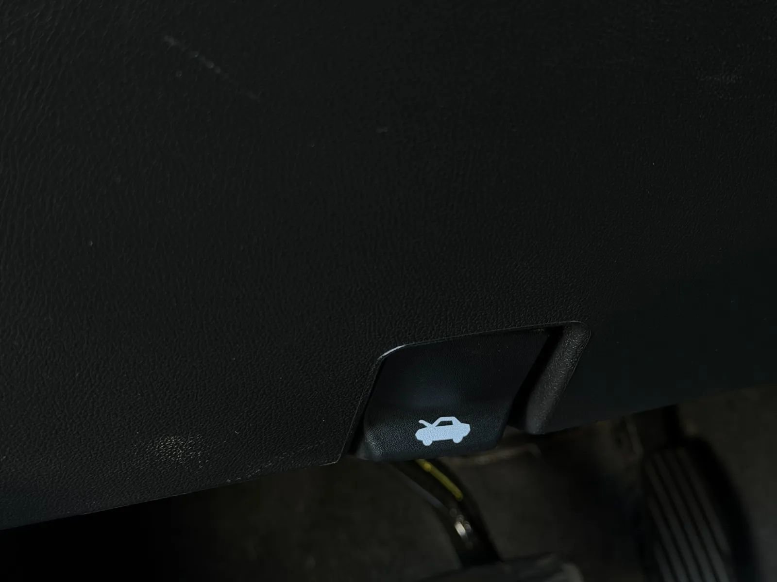 Used 2025 Chevrolet Colorado ZR2 w/ Technology Package image 26