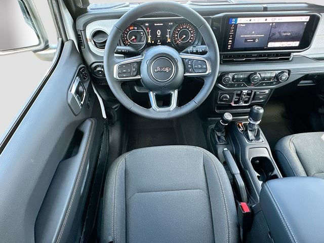 New 2026 Jeep Wrangler Unlimited Sahara AWD/4WD image 15