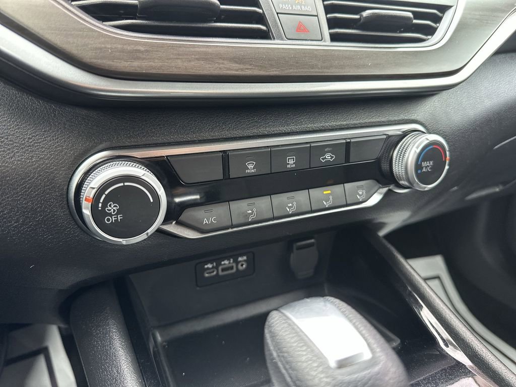 Used 2024 Nissan Altima 2.5 SV image 18