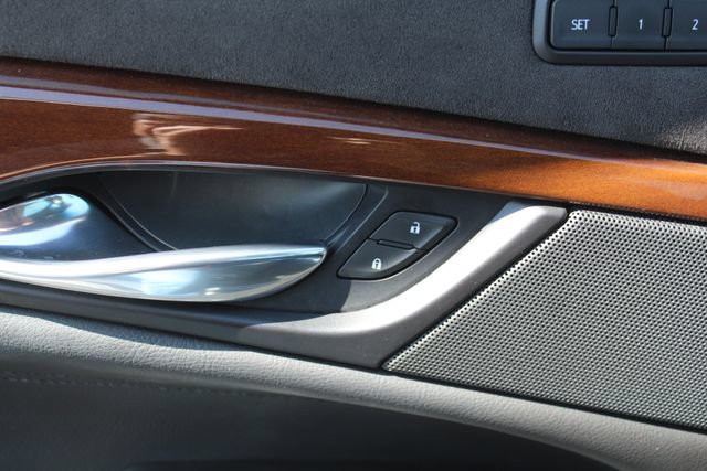 Used 2020 Cadillac Escalade Luxury RWD image 43
