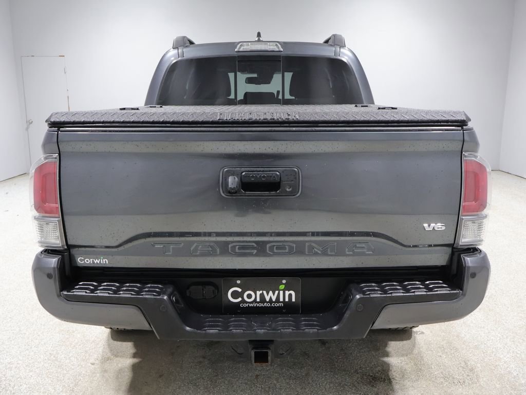 Used 2022 Toyota Tacoma TRD Off-Road w/ Technology Package image 3
