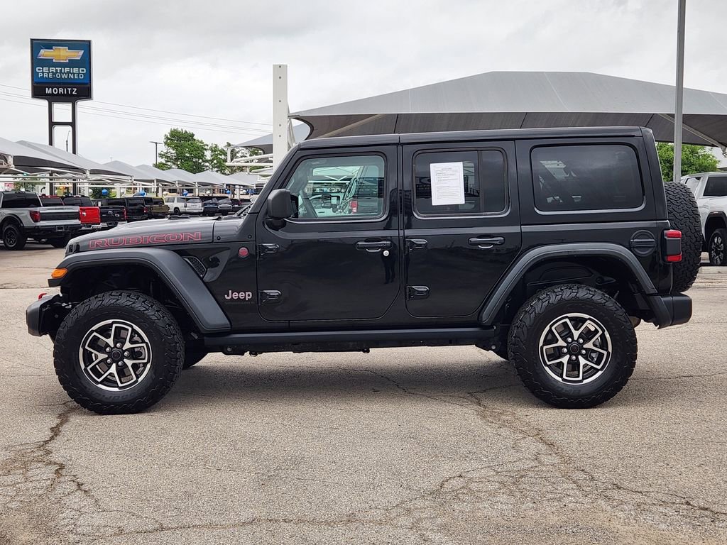 Used 2025 Jeep Wrangler Unlimited Rubicon AWD/4WD image 4