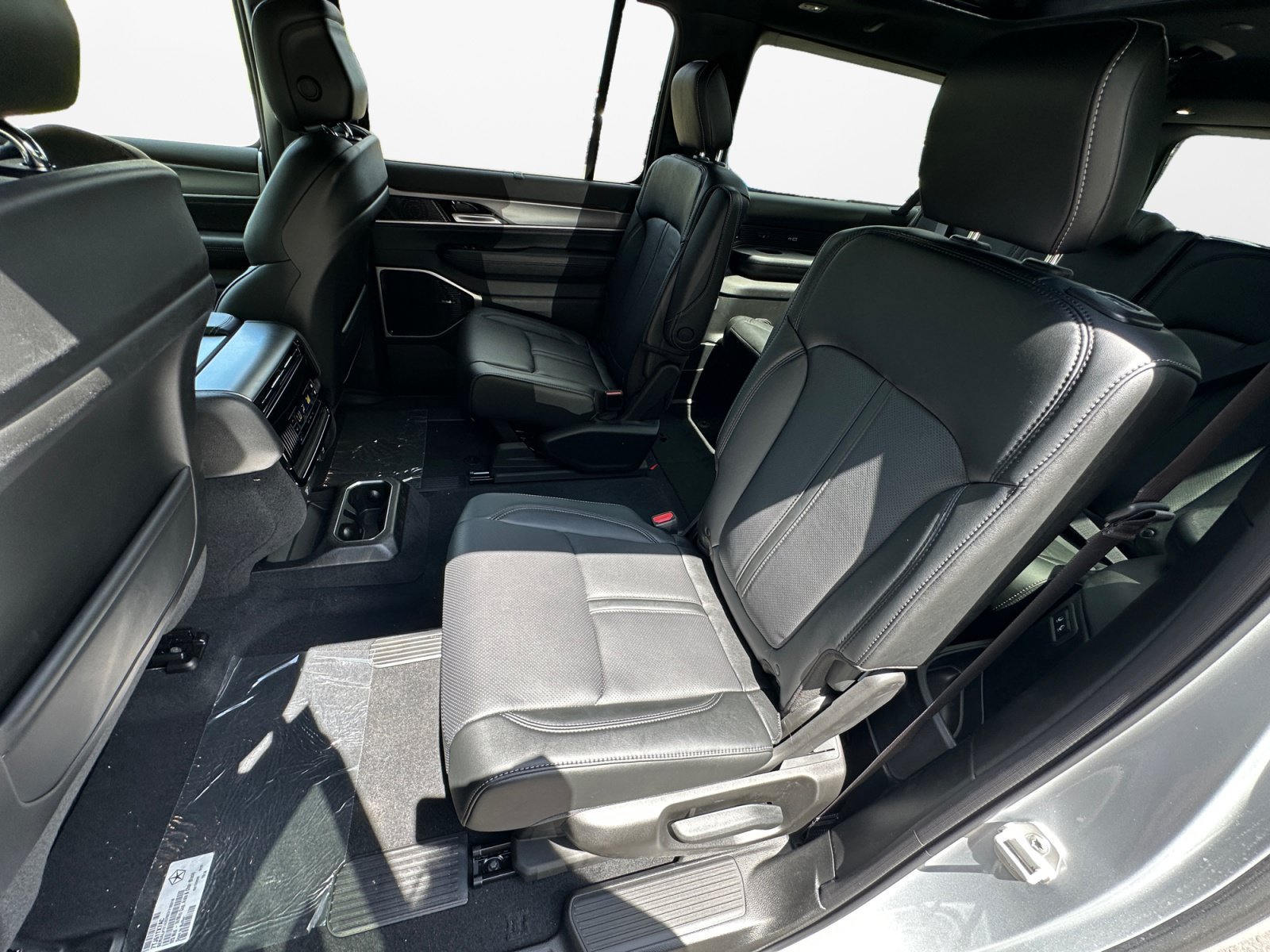 New 2026 Jeep Grand Wagoneer L Limited AWD/4WD image 17