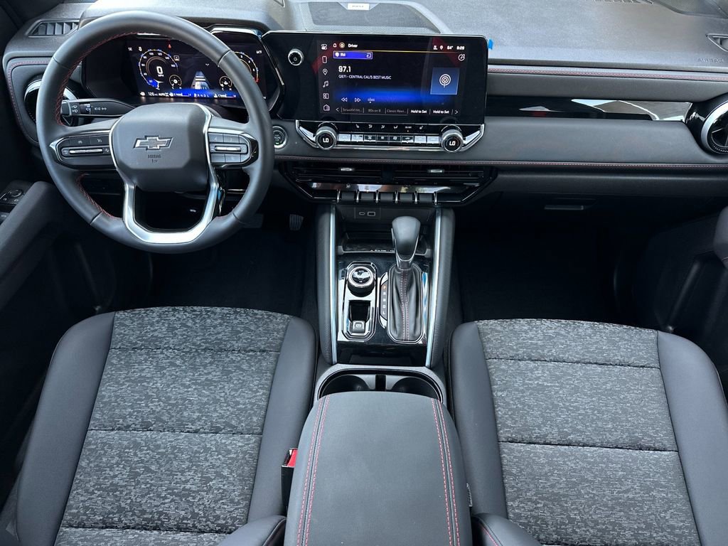 Used 2025 Chevrolet Colorado Z71 w/ Midnight Edition image 12