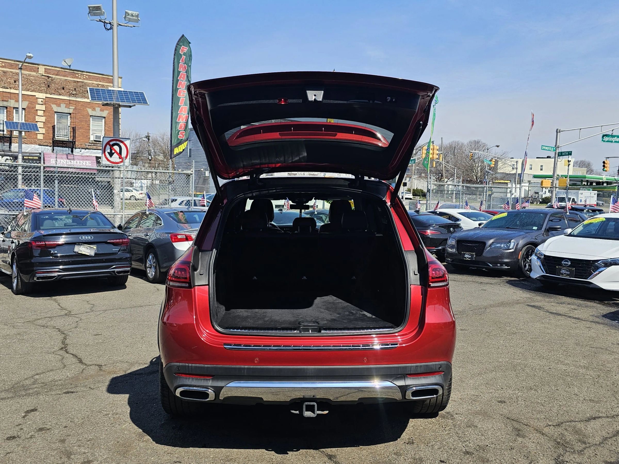 Used 2021 Mercedes-Benz GLE 350 4MATIC w/ Premium Package image 8