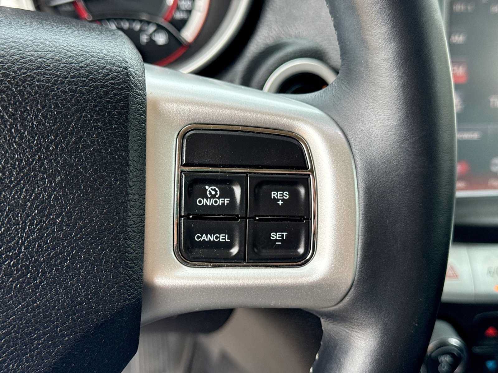 Used 2014 Dodge Journey Limited w/ Driver Convenience Group AWD/4WD image 23