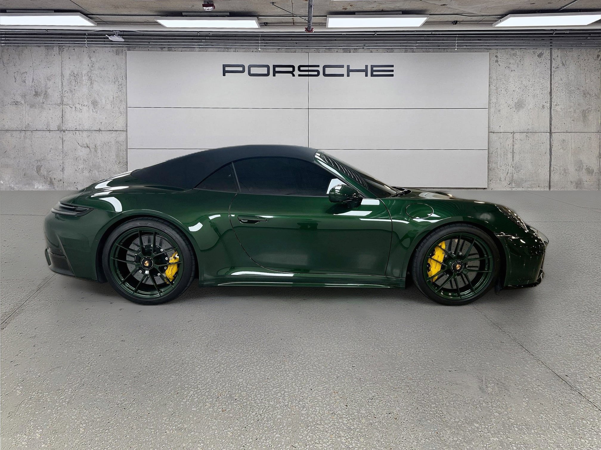 Certified 2026 Porsche 911 Carrera 4 GTS AWD/4WD image 8