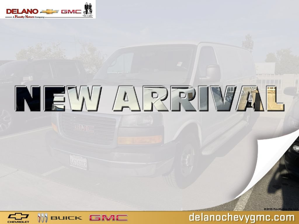 Used 2015 GMC Savana 2500 RWD image 1