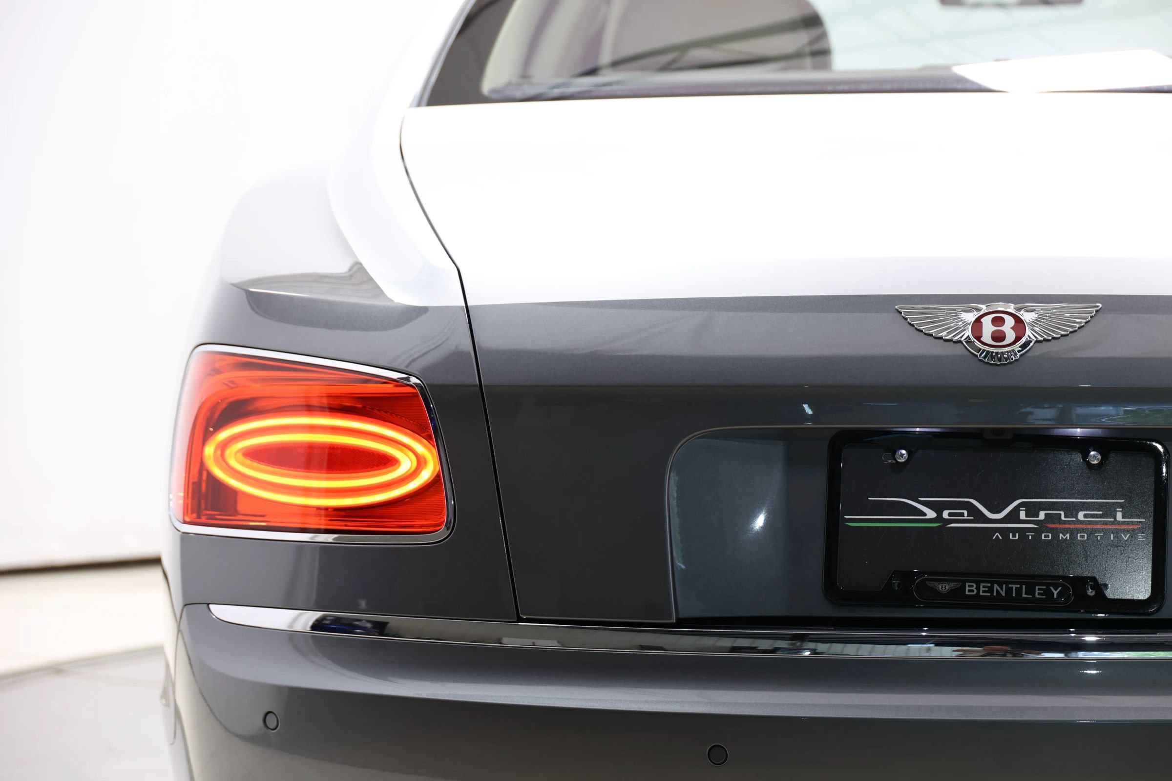 Used 2018 Bentley Flying Spur V8 AWD/4WD image 64