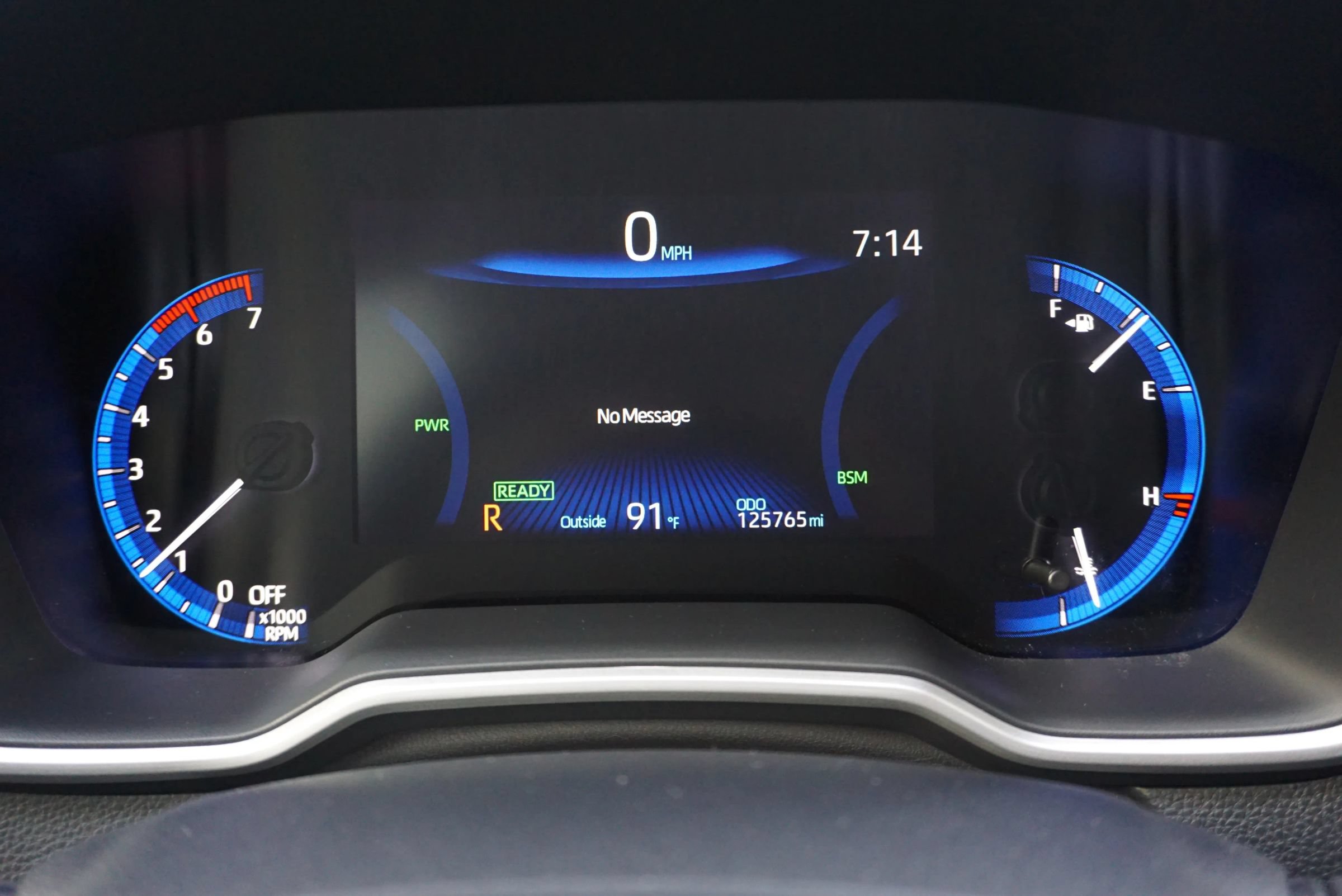 Used 2022 Toyota Corolla LE w/ Premium Interior Package FWD image 12