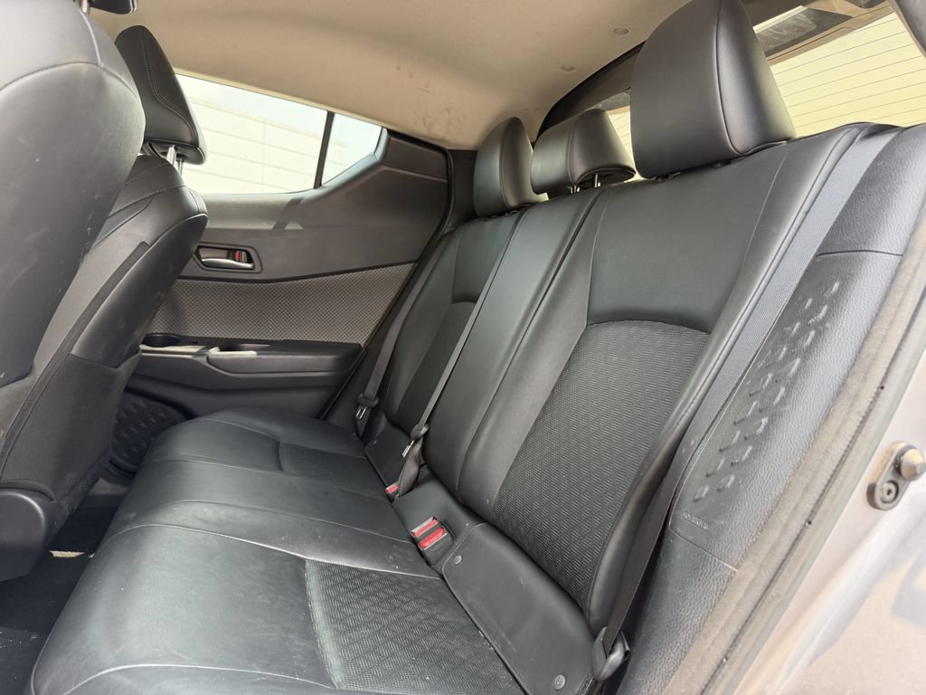 Used 2020 Toyota C-HR Limited FWD image 23