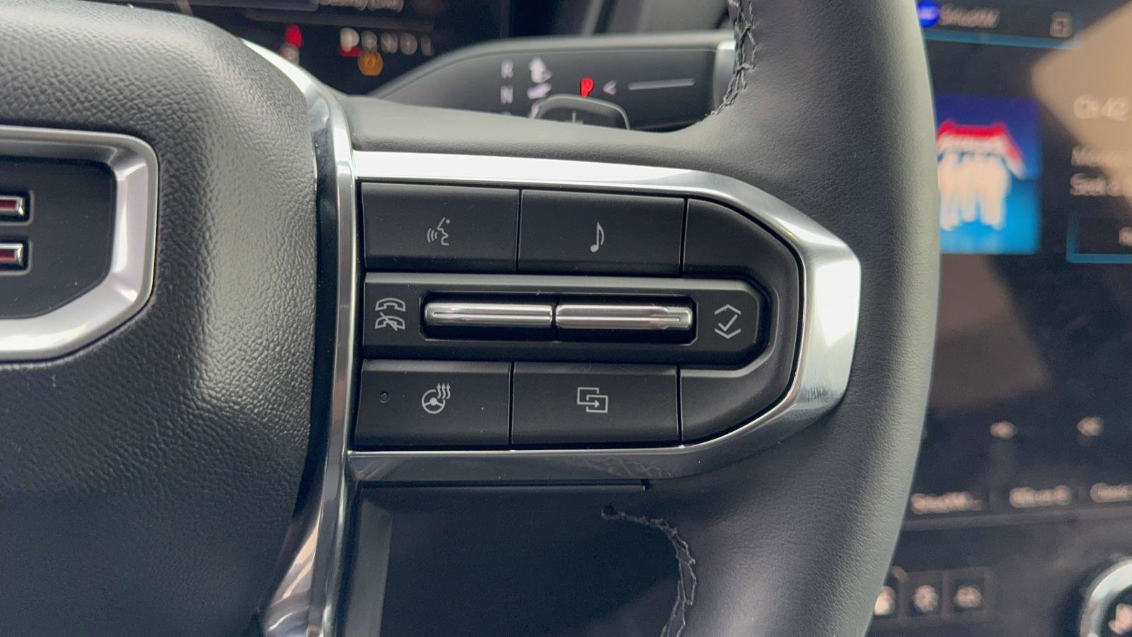 Used 2025 GMC Terrain Elevation image 19