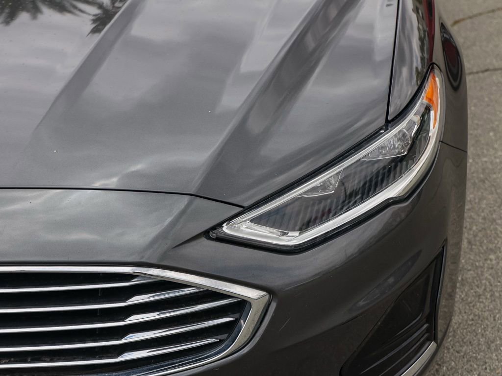 Used 2020 Ford Fusion SEL FWD image 10