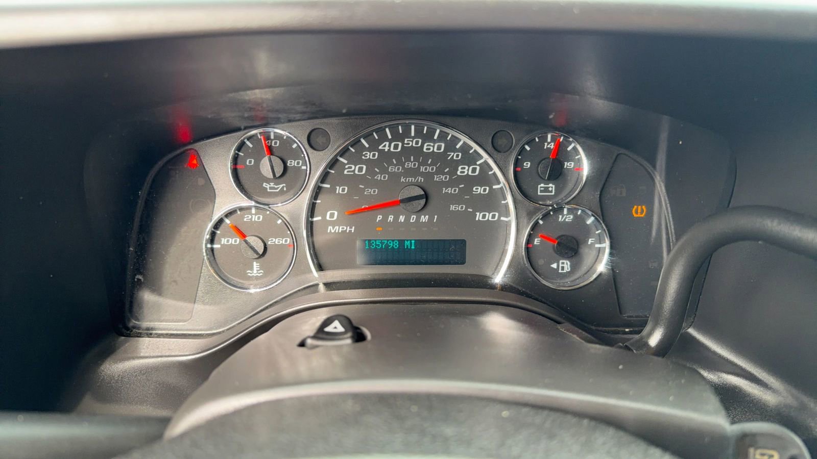 Used 2019 Chevrolet Express 2500 w/ Driver Convenience Package image 16