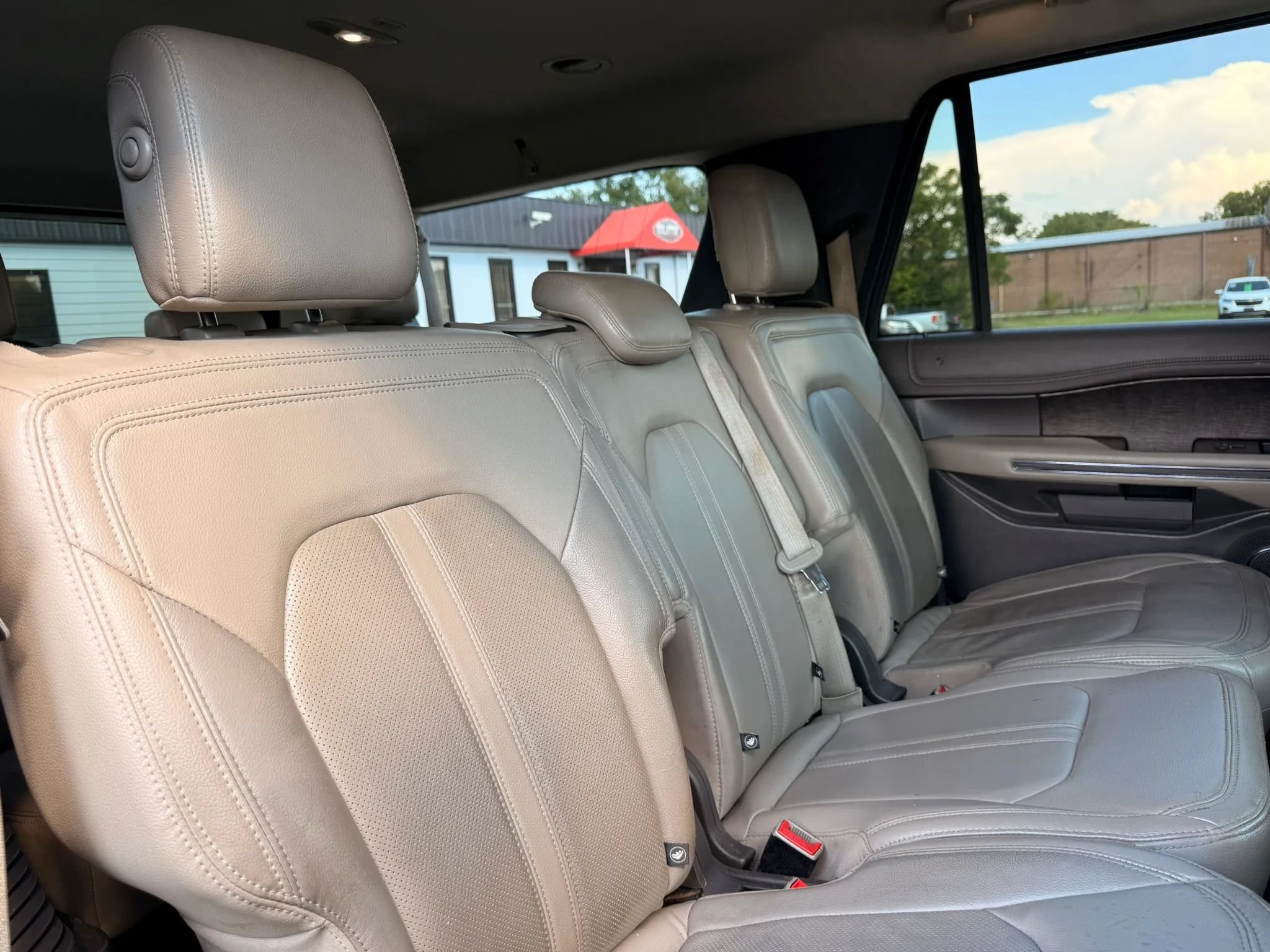 Used 2020 Ford Expedition Max Limited RWD image 36
