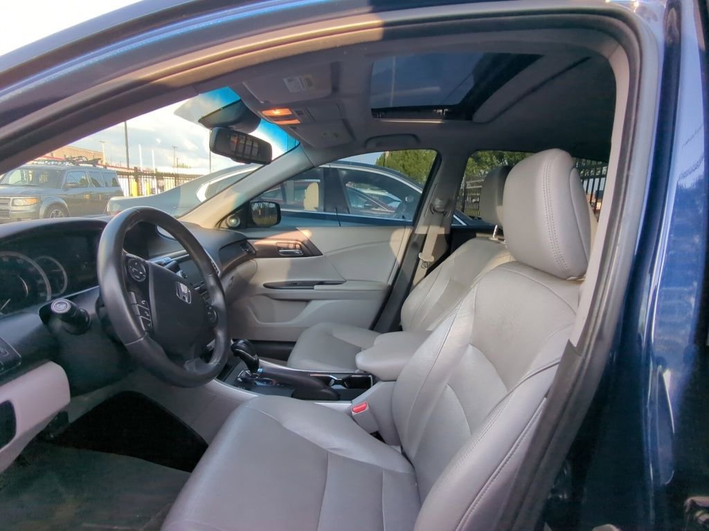 Used 2015 Honda Accord EX-L image 6