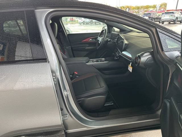 New 2026 Chevrolet Equinox EV RS AWD/4WD image 33