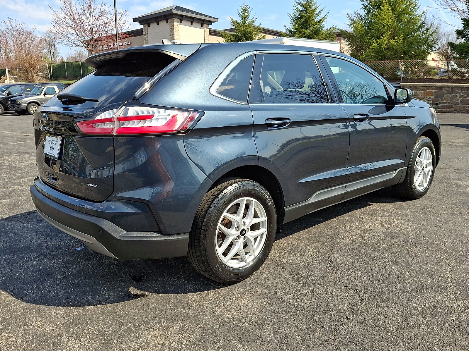 Used 2023 Ford Edge SEL w/ Convenience Package image 6