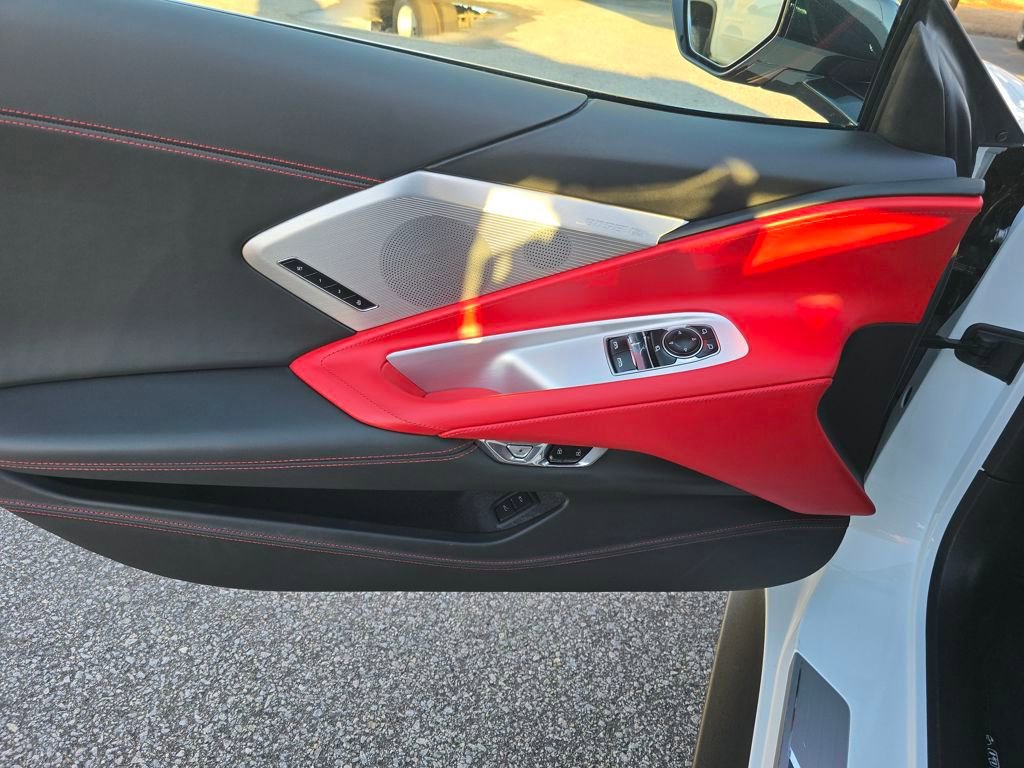 Used 2021 Chevrolet Corvette Stingray Premium Cpe w/ Z51 Performance Package image 10