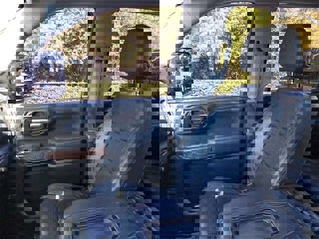 Used 2020 GMC Sierra 3500 Denali w/ Denali Ultimate Package image 94