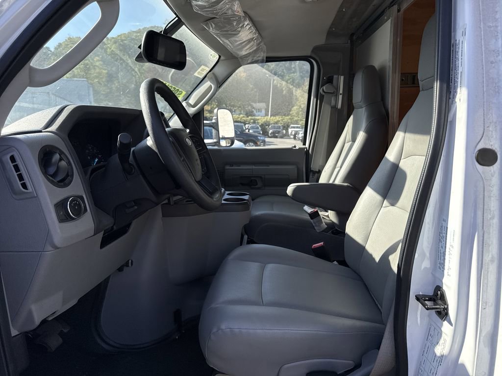 New 2024 Ford E-450 and Econoline 450 Super Duty w/ Driver's Safety Package RWD image 17