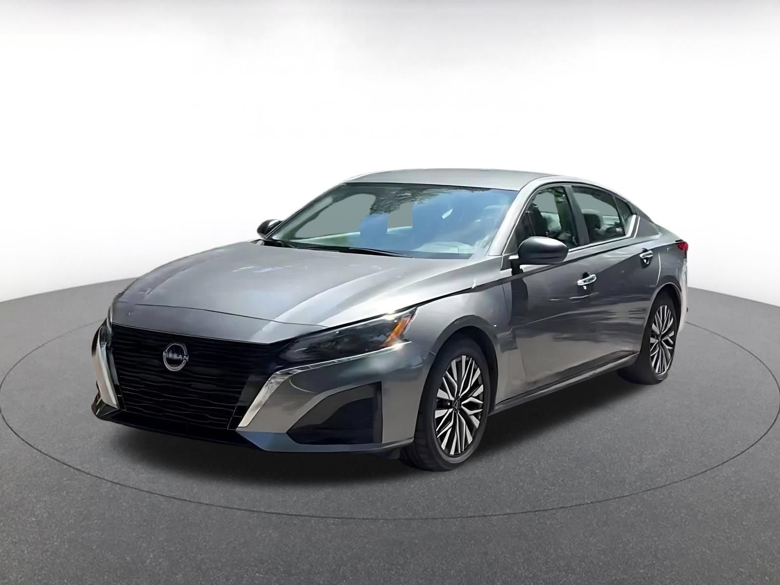Used 2025 Nissan Altima 2.5 SV FWD image 7
