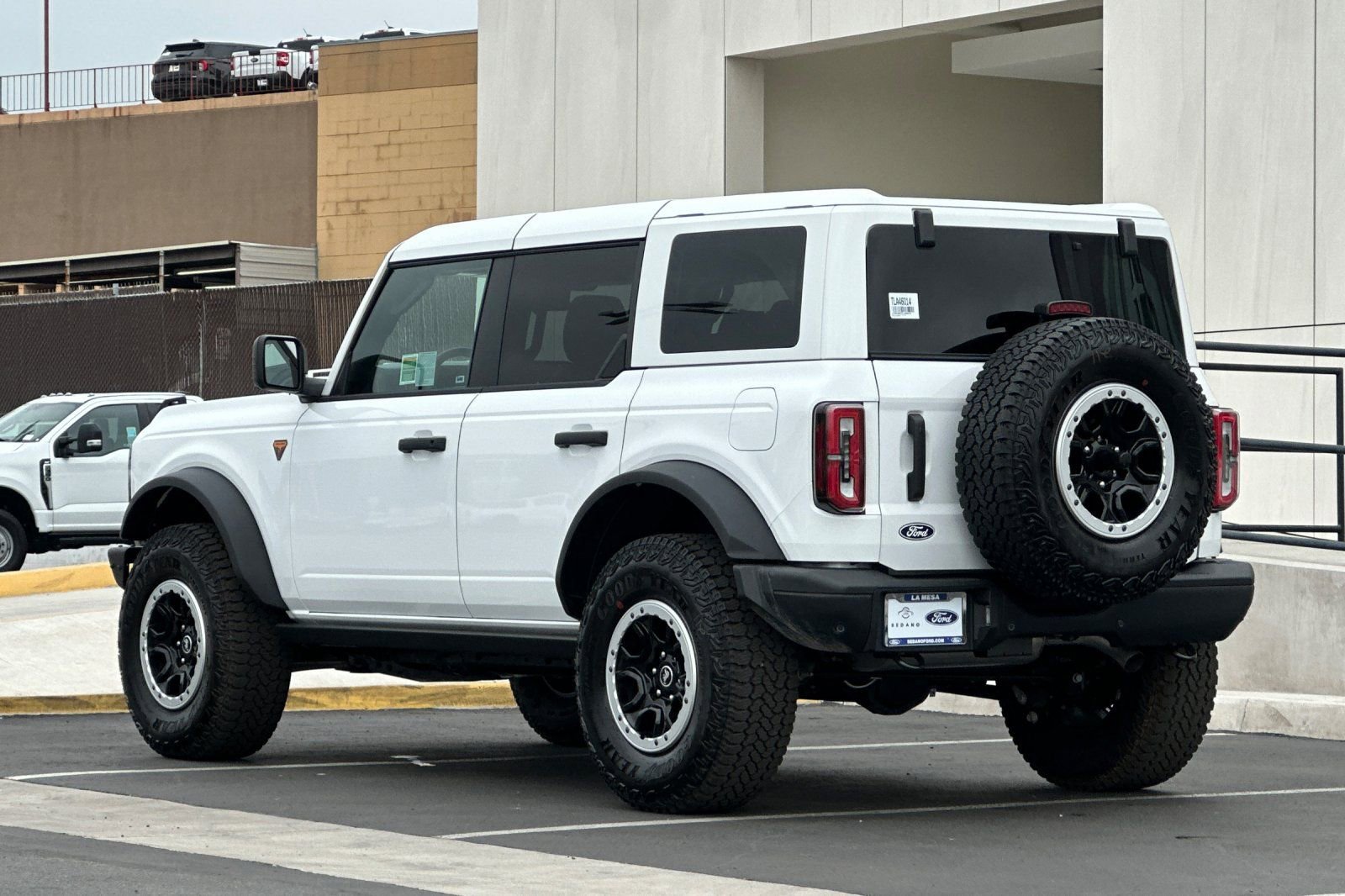 New 2026 Ford Bronco Badlands image 5