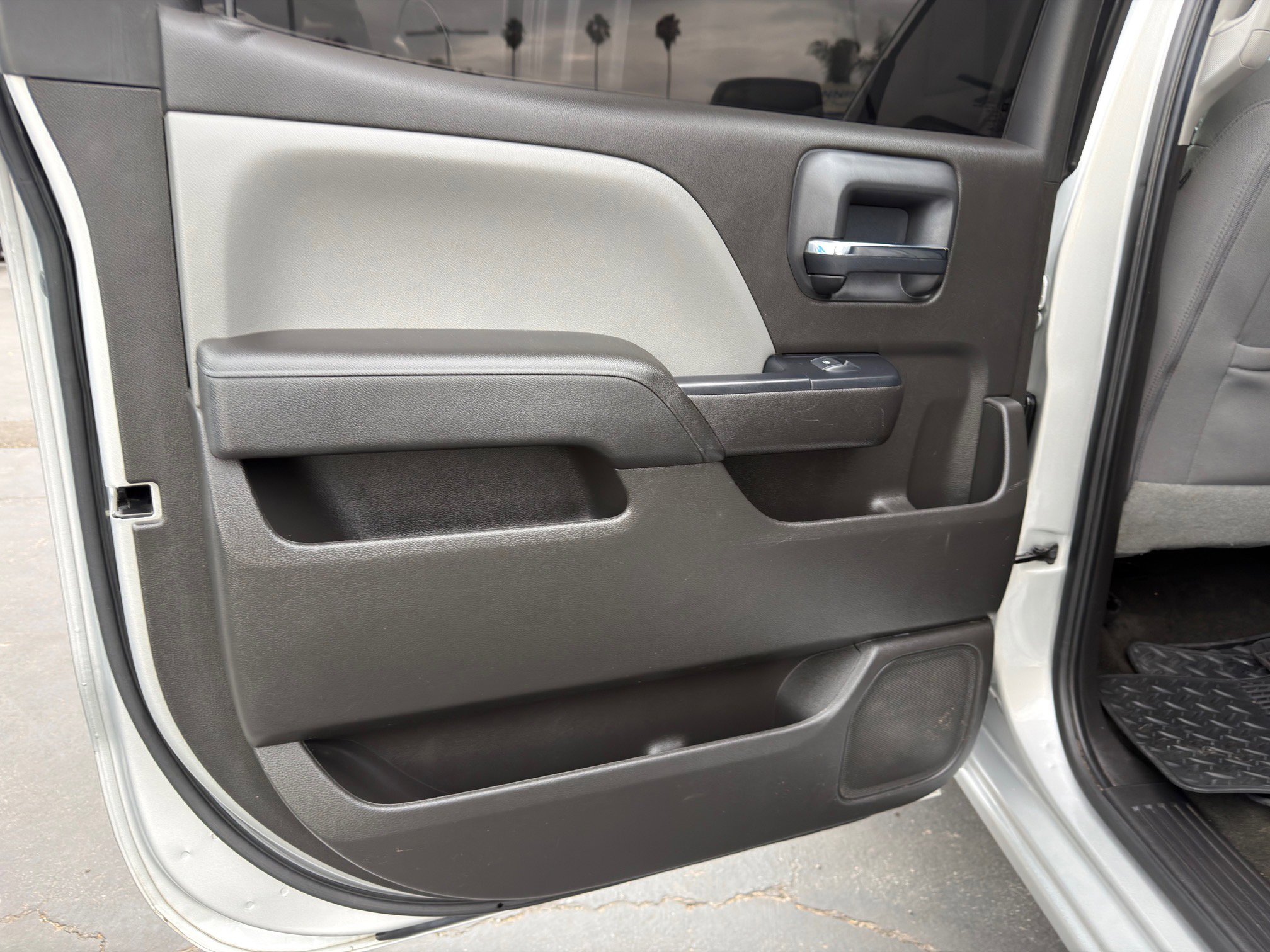 Used 2018 Chevrolet Silverado 1500 Custom w/ Custom Value Package RWD image 20