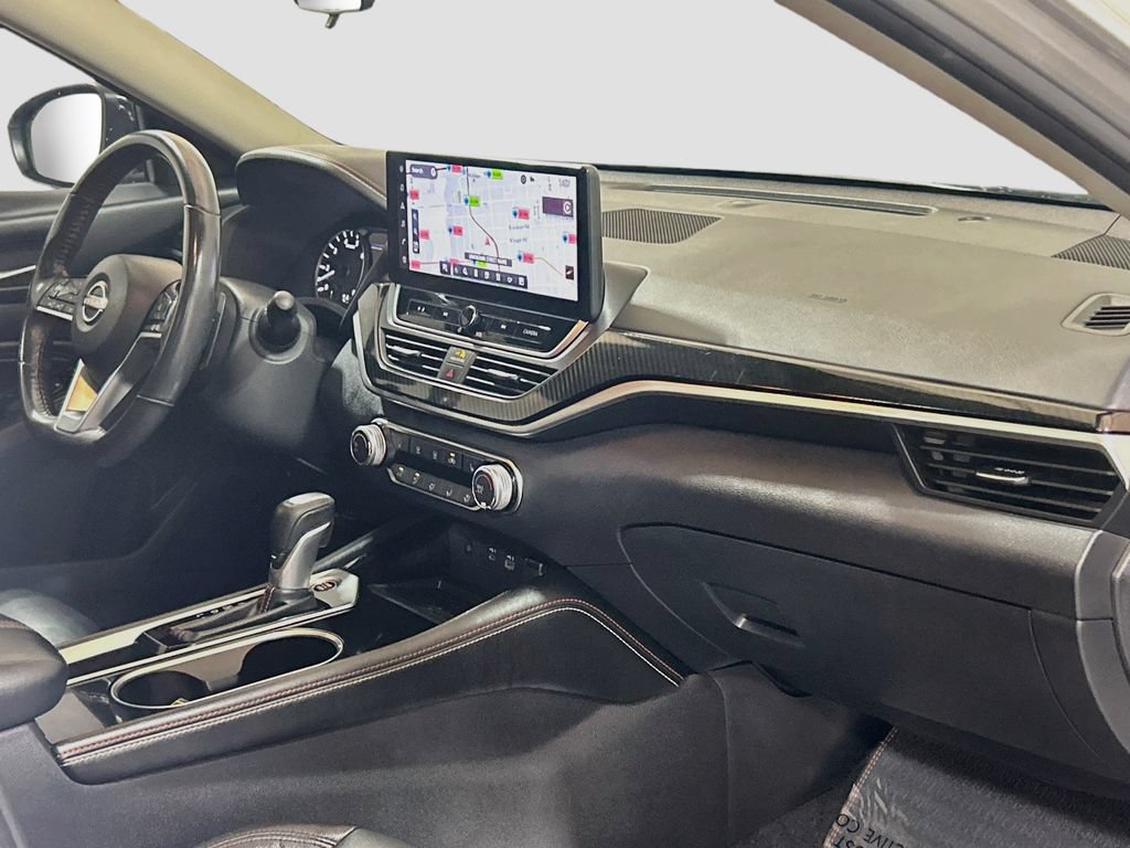 Used 2023 Nissan Altima 2.5 SR w/ SR Premium Package FWD image 27