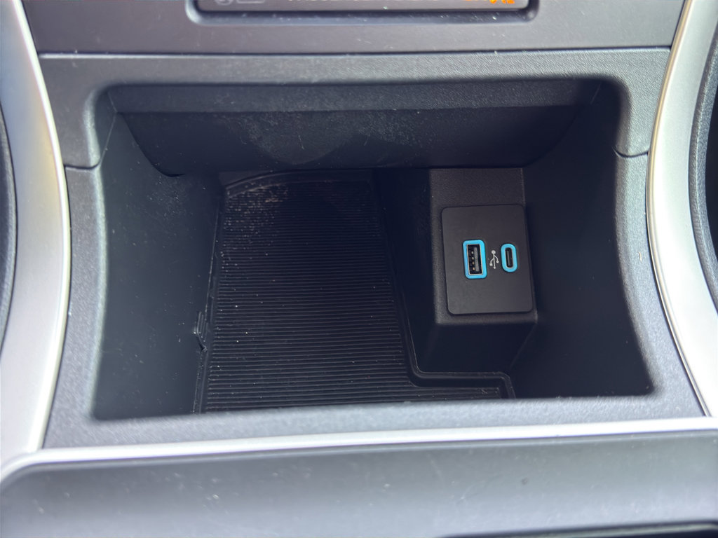 Used 2024 Ford Edge SE AWD/4WD image 19