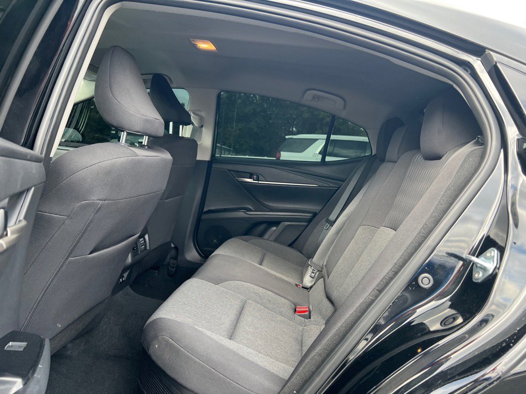 Used 2025 Toyota Camry LE image 19