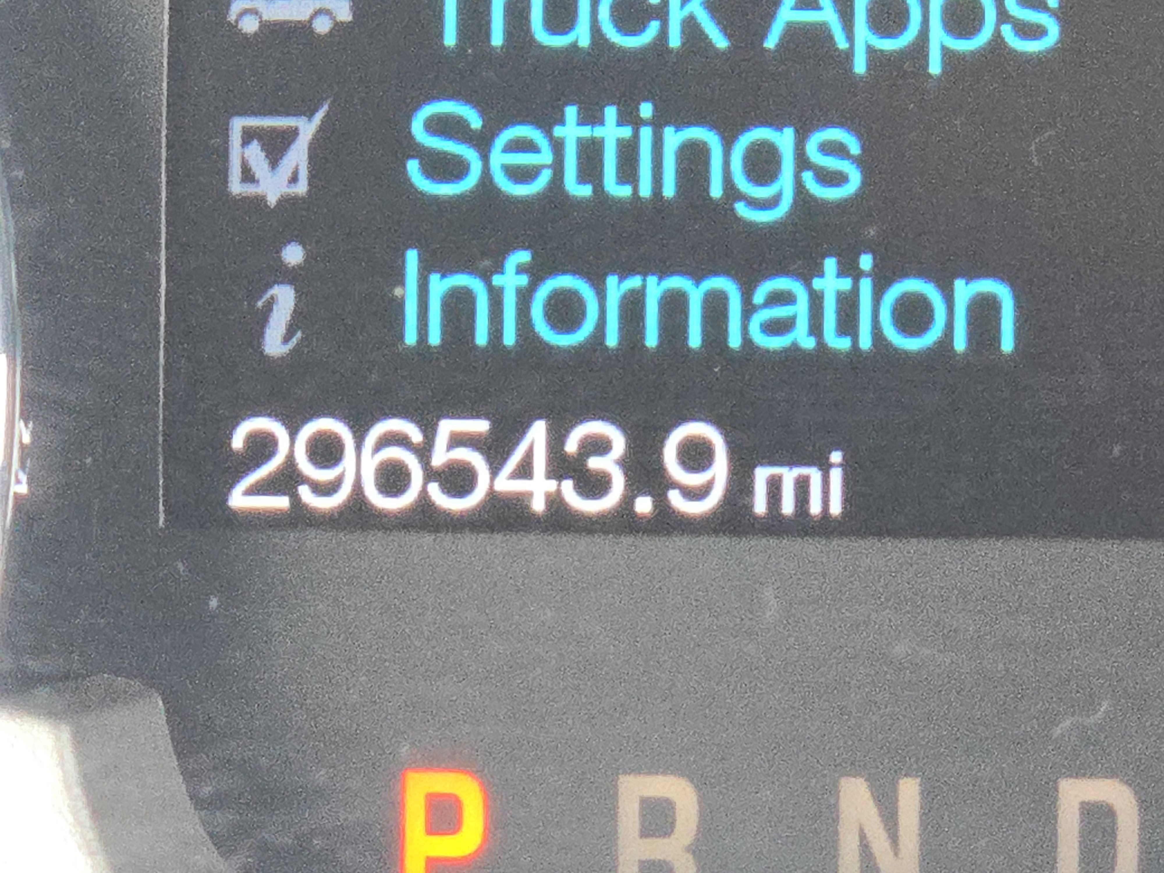 Used 2014 Ford F150 Platinum image 10