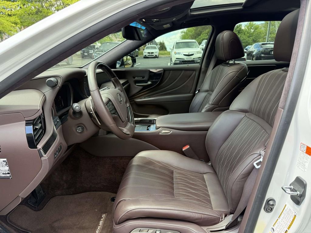Used 2020 Lexus LS 500 w/ Interior Upgrade Package RWD image 13