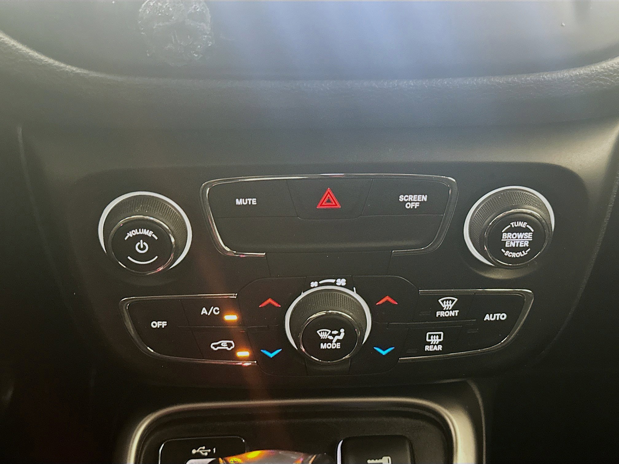 Used 2021 Jeep Compass Latitude FWD image 23