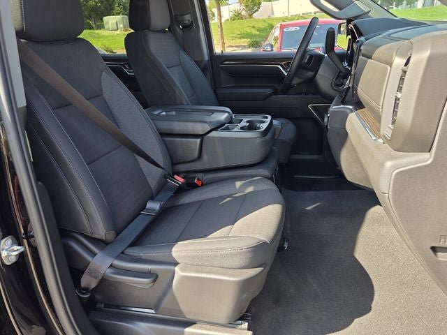 Used 2024 Chevrolet Silverado 1500 LT AWD/4WD image 16