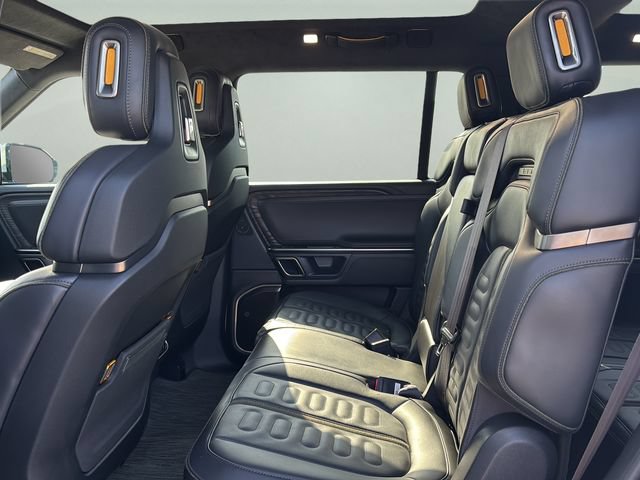 Used 2023 Rivian R1S Adventure AWD/4WD image 15