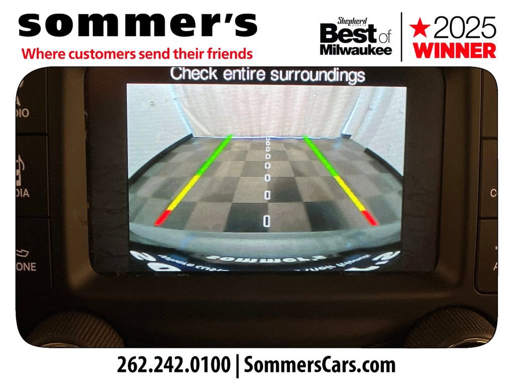 Used 2017 Jeep Renegade Latitude w/ Popular Equipment Group image 17